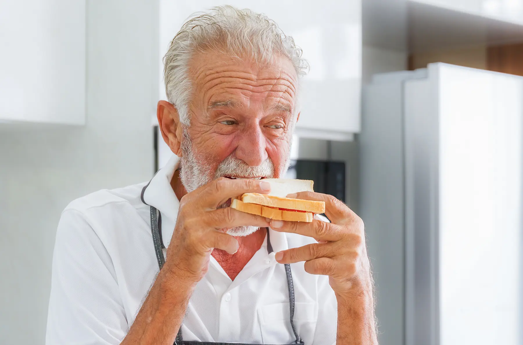 How to Adjust Your Diet and Chew More Comfortably With Dentures