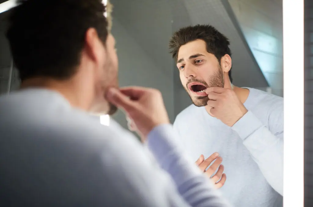 Dry Socket After Tooth Extraction: Symptoms, Causes, and Treatment