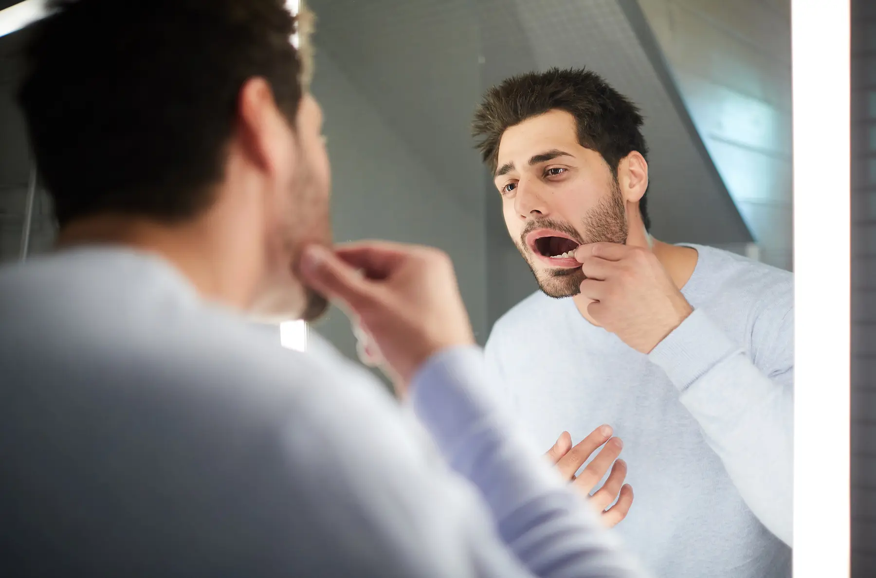 Dry Socket After Tooth Extraction: Symptoms, Causes, and Treatment