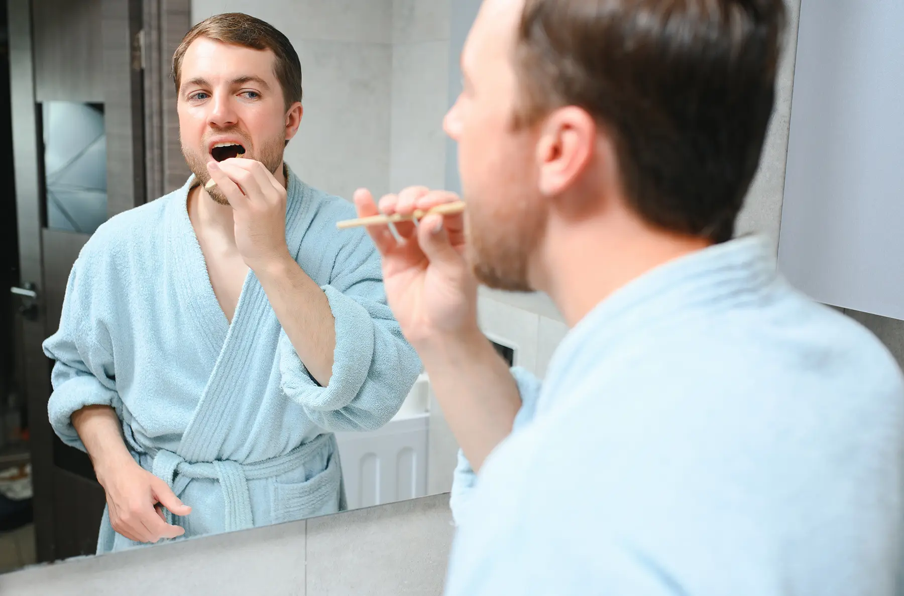 Tooth Wear Explained: Causes, Symptoms, and Treatment Options